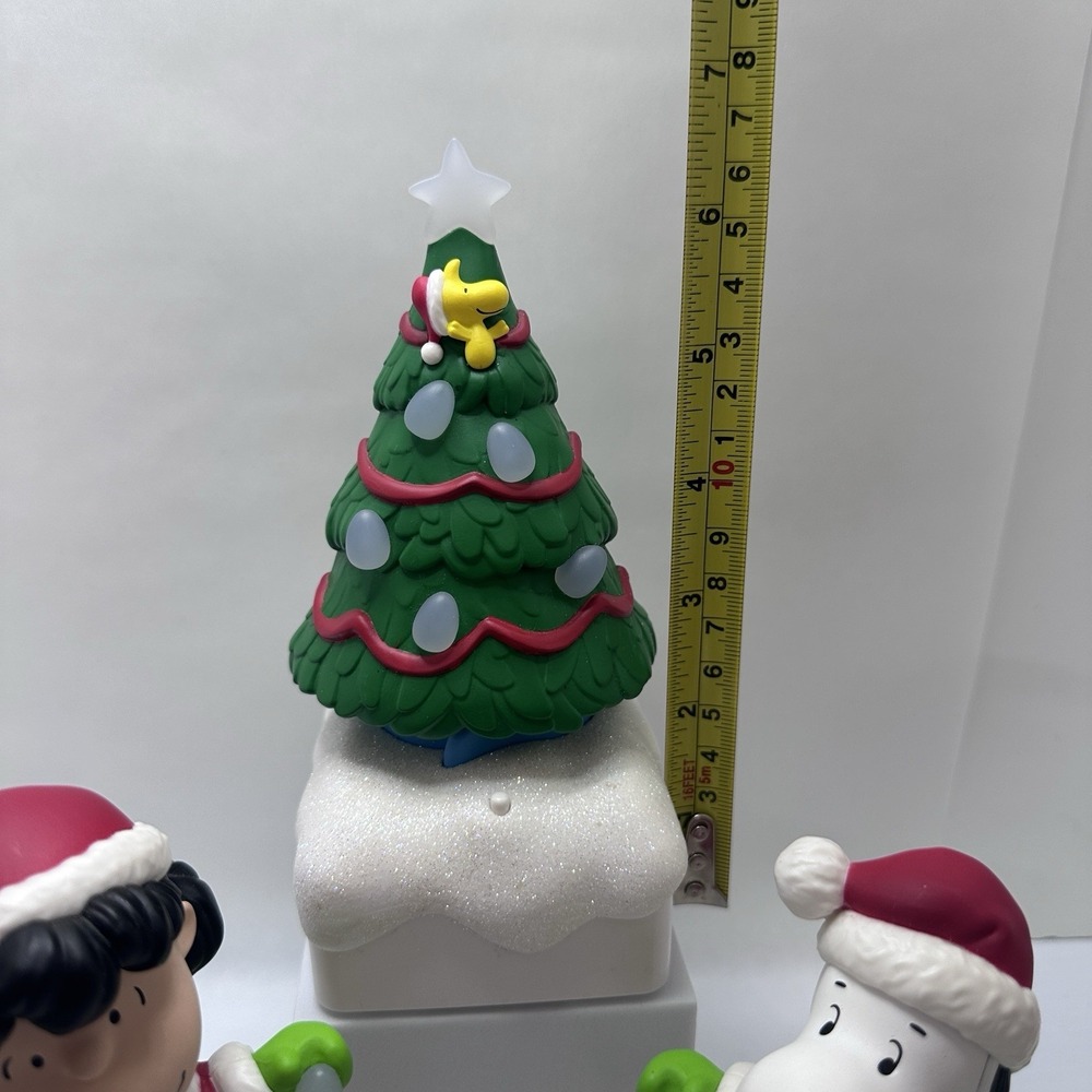 Set 5 Peanuts 2015 LightUp Christmas Snoopy Light Show & Music Wireless Tested - Picture 14 of 17